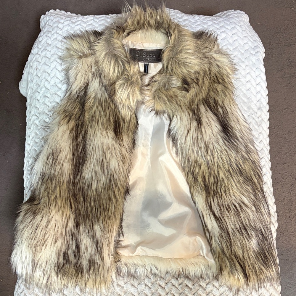 Ci Sono Faux Fur Vest in Brown and Cream